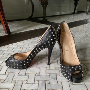 Louboutin Very Prive studded peep toe heels 38.5